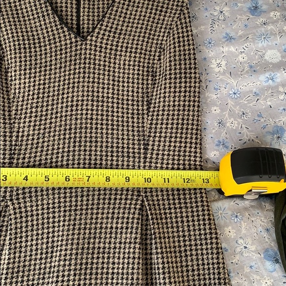 Banana Republic Houndstooth V-neck Dress Sz S - Picture 6 of 6